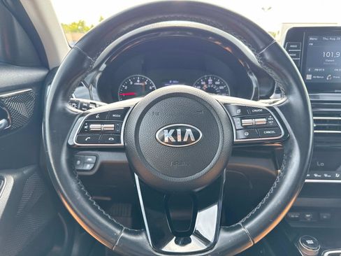 Used 2021 Kia Seltos EX image 9