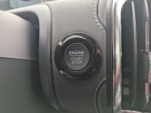 New 2025 Ford Expedition Max Platinum w/ Driver's Package image 23