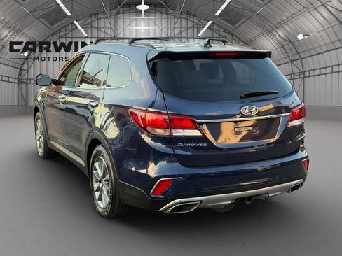 Used 2018 Hyundai Santa Fe SE FWD image 10