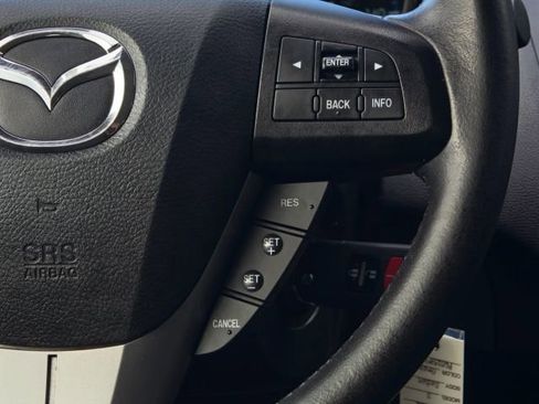 Used 2012 MAZDA MAZDA3 i Touring FWD image 18