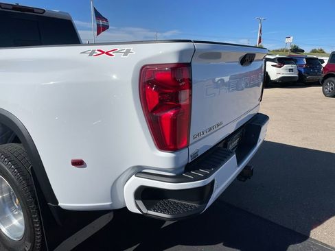Used 2024 Chevrolet Silverado 3500 LTZ w/ LTZ Plus Package AWD/4WD image 29