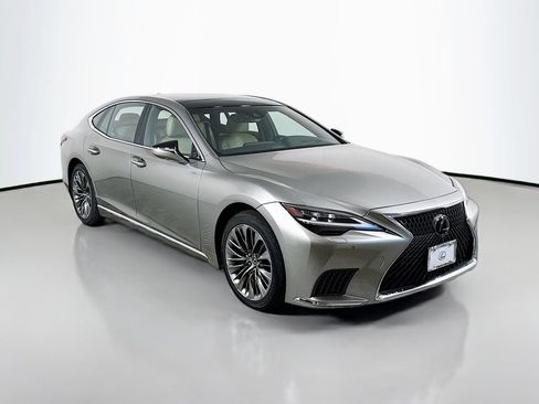 Certified 2022 Lexus LS 500 w/ Interior Upgrade Package RWD image 3