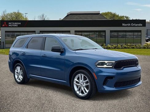 Used 2023 Dodge Durango GT image 1