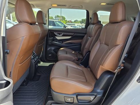 Used 2019 Subaru Ascent Touring AWD/4WD image 18
