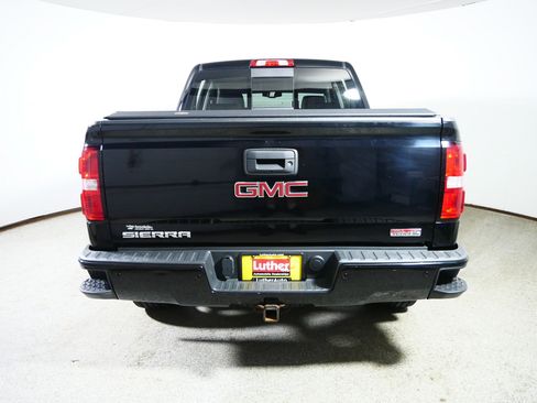 Used 2015 GMC Sierra 1500 SLT w/ All-Terrain Package AWD/4WD image 6