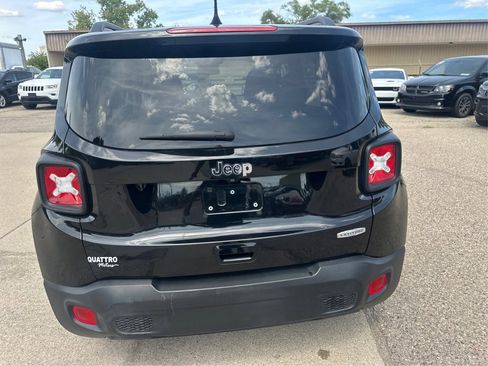 Used 2019 Jeep Renegade Latitude image 16