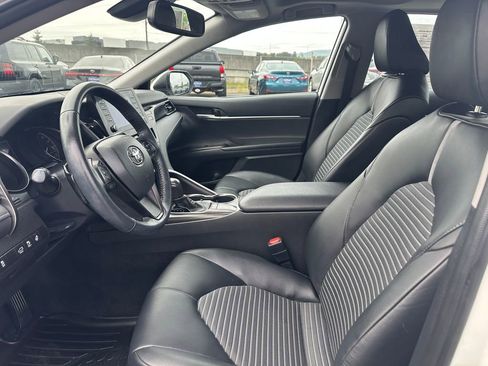 Used 2023 Toyota Camry SE w/ Cold Weather Package FWD image 13