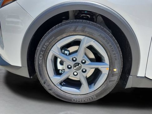 New 2026 Kia K4 FWD image 28