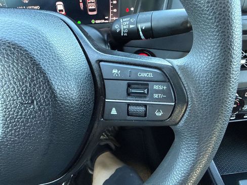 Used 2025 Honda Accord SE image 25