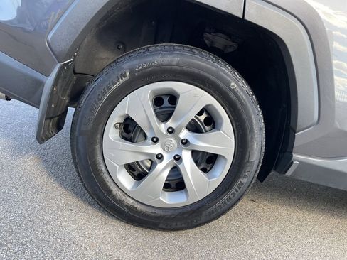 Used 2023 Toyota RAV4 LE image 12