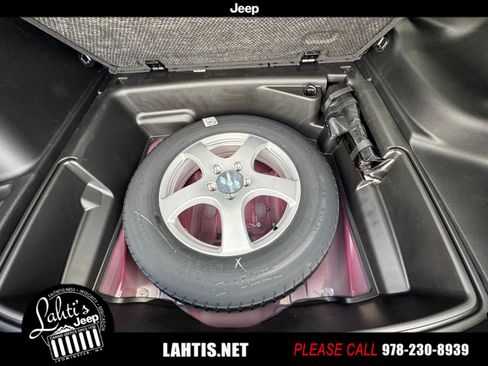 New 2025 Jeep Grand Cherokee Limited image 17