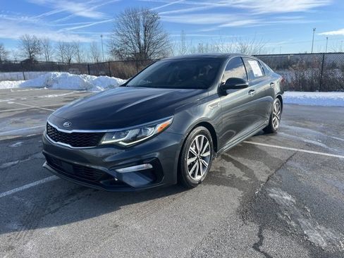 Used 2020 Kia Optima Premium image 3