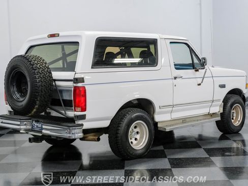 Used 1994 Ford Bronco XLT image 10