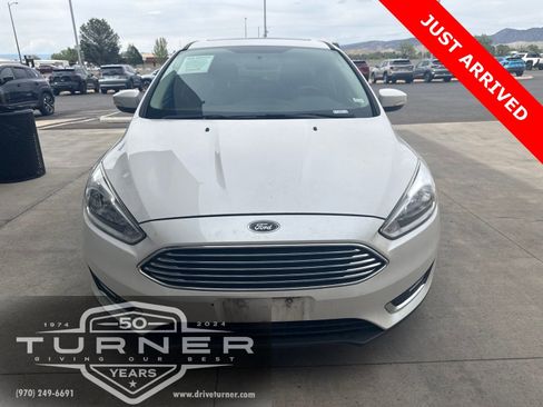 Used 2018 Ford Focus Titanium FWD image 2
