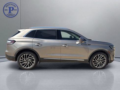 Used 2019 Lincoln Nautilus Reserve AWD/4WD image 8