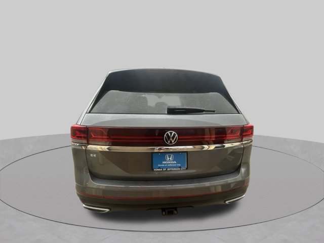 Used 2025 Volkswagen Atlas SE FWD image 4