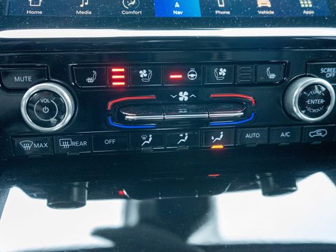 Used 2023 Jeep Grand Cherokee Summit image 22