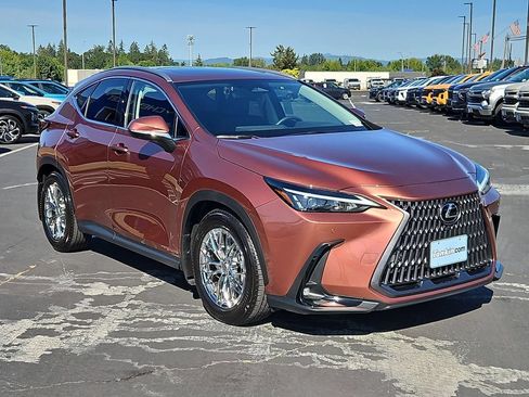 Used 2025 Lexus NX 350 AWD w/ Accessory Package (2T) image 8