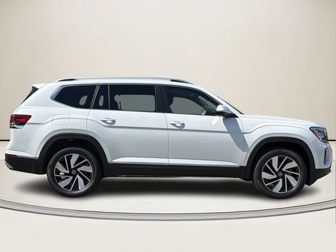 New 2026 Volkswagen Atlas SEL AWD/4WD image 2