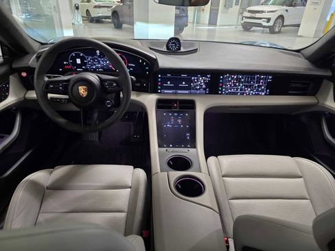 Used 2024 Porsche Taycan GTS image 21