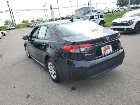 Certified 2024 Toyota Corolla LE FWD image 3