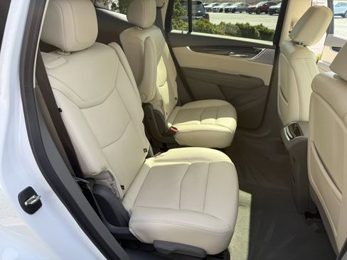 Used 2023 Cadillac XT6 Premium Luxury w/ Technology Package image 21