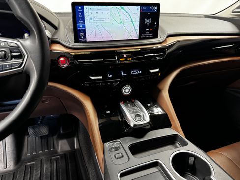 Certified 2025 Acura MDX FWD w/ Technology Package image 30