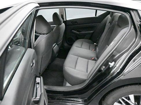 Used 2023 Nissan Altima 2.5 SV FWD image 21