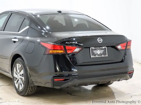 Used 2020 Nissan Altima 2.5 S image 9