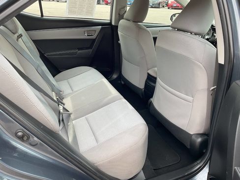 Used 2016 Toyota Corolla LE image 31