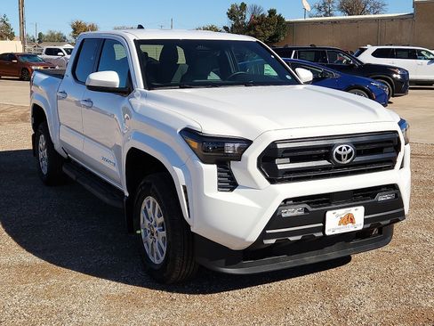 New 2025 Toyota Tacoma SR5 image 6