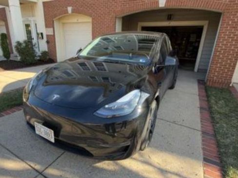 Used 2025 Tesla Model Y Performance image 4