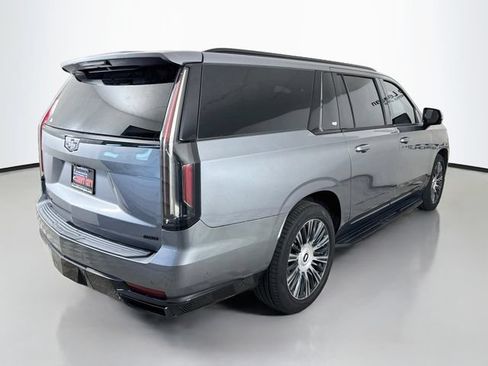 Used 2022 Cadillac Escalade ESV Sport Platinum RWD image 7
