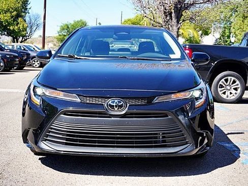 Used 2025 Toyota Corolla LE image 5