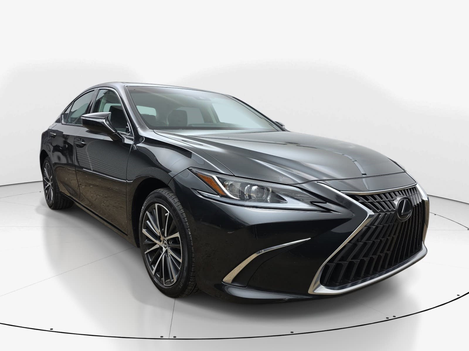 Used 2024 Lexus ES 250 w/ Premium Package AWD/4WD image 2