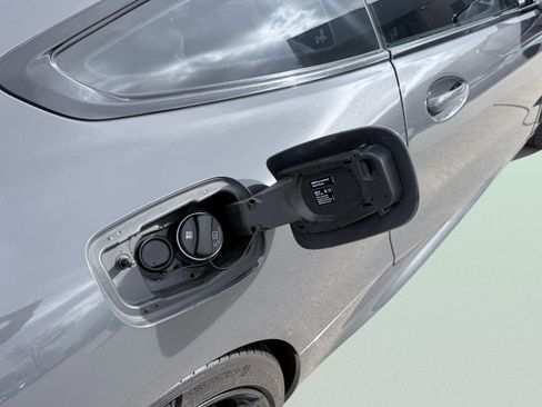 Used 2020 BMW M8 Competition image 11