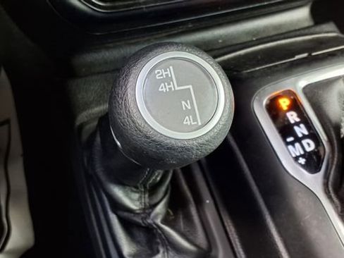 Used 2019 Jeep Wrangler Unlimited Sport S AWD/4WD image 29