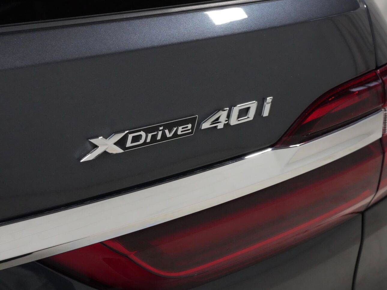 Used 2020 BMW X7 xDrive40i w/ Premium Package AWD/4WD image 25