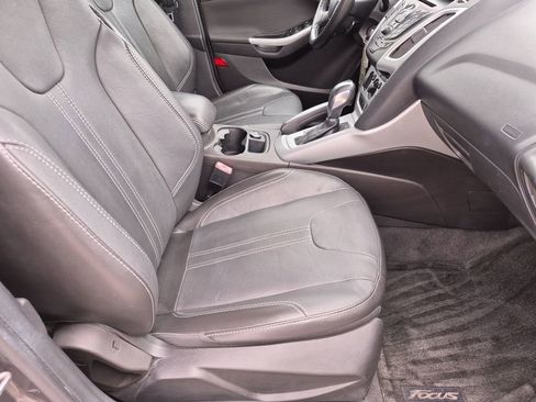 Used 2013 Ford Focus SE FWD image 21