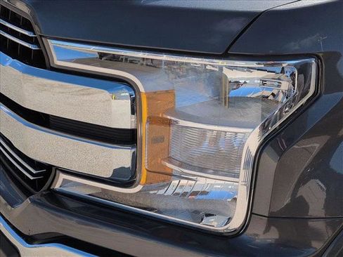 Used 2020 Ford F150 Lariat w/ Trailer Tow Package image 2