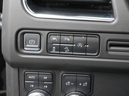 Used 2023 GMC Yukon AT4 image 27