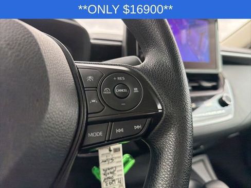 Used 2024 Toyota Corolla LE image 32