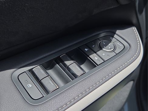 New 2026 Lexus TX 500h AWD image 18