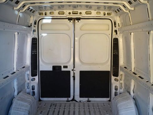 Used 2024 RAM ProMaster 2500 w/ Convenience Group FWD image 13