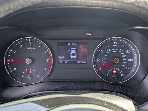 Used 2020 Kia Forte GT-Line w/ GT-Line Premium Package image 9