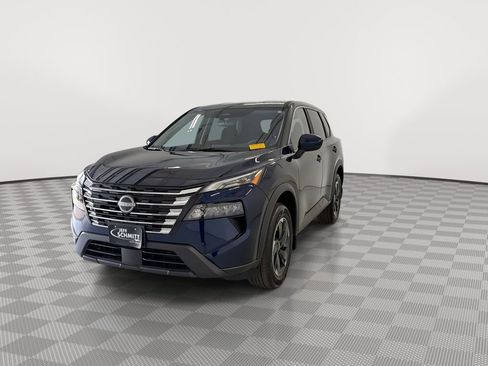 Certified 2026 Nissan Rogue SV w/ Cold Weather Package AWD/4WD image 5