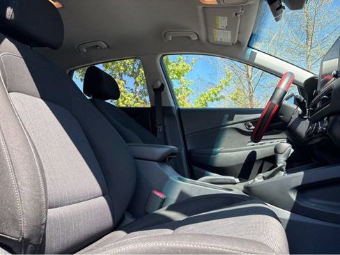 Used 2023 Hyundai Kona SEL FWD image 24