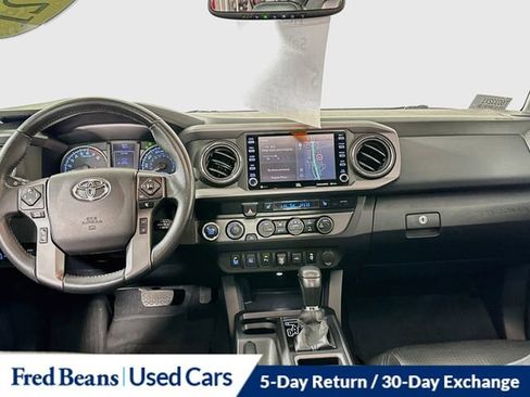 Used 2021 Toyota Tacoma TRD Off-Road w/ TRD Premium Off Road Package AWD/4WD image 34