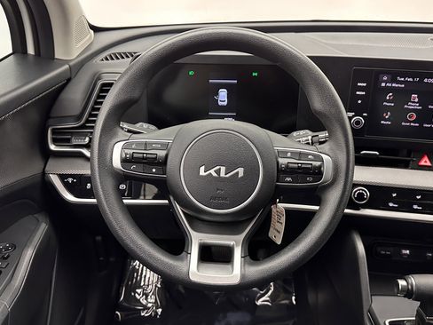 Used 2024 Kia Sportage LX image 24