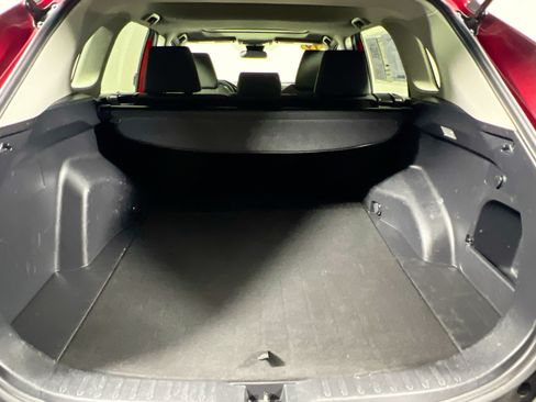Used 2019 Toyota RAV4 XLE FWD image 32